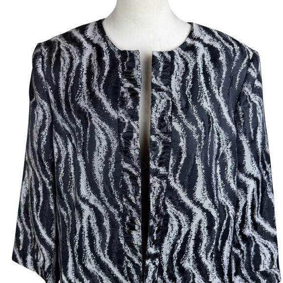 Preston & York Black & Gray Print Brocade Open Front Collarless Blazer Jacket - Picture 7 of 11